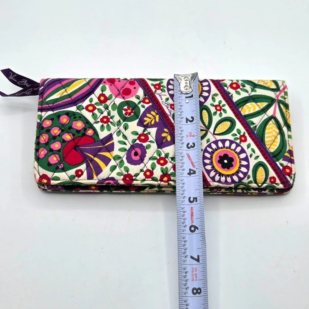 Vera Bradley this vera